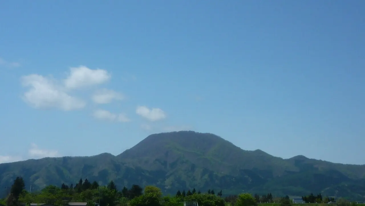 東根山