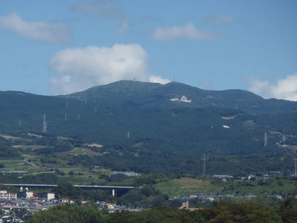 鞍掛山