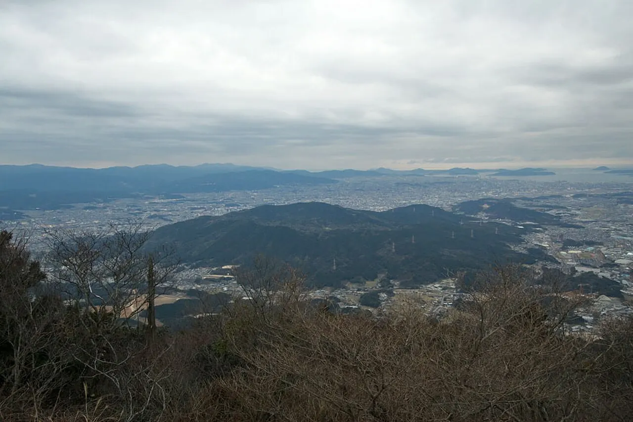 四王寺山