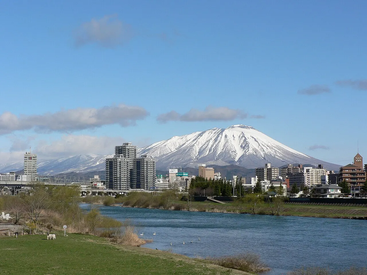 岩手山