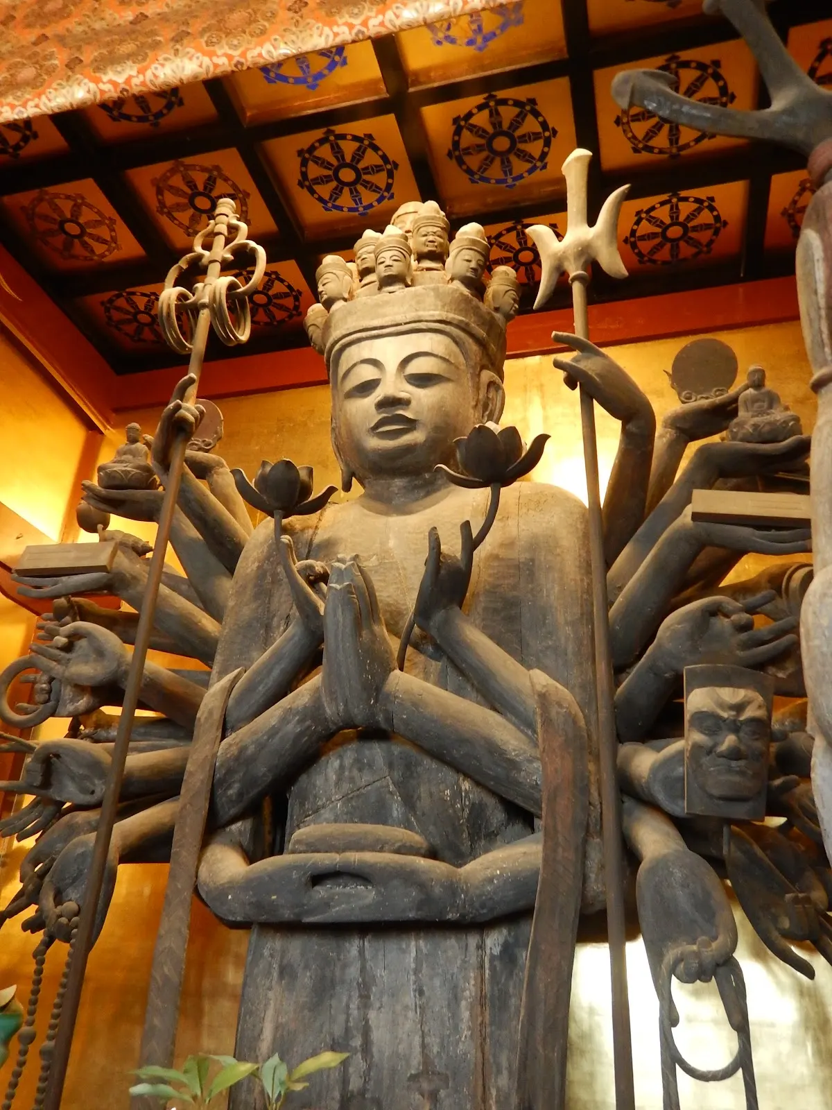 日光山中禅寺立木観音