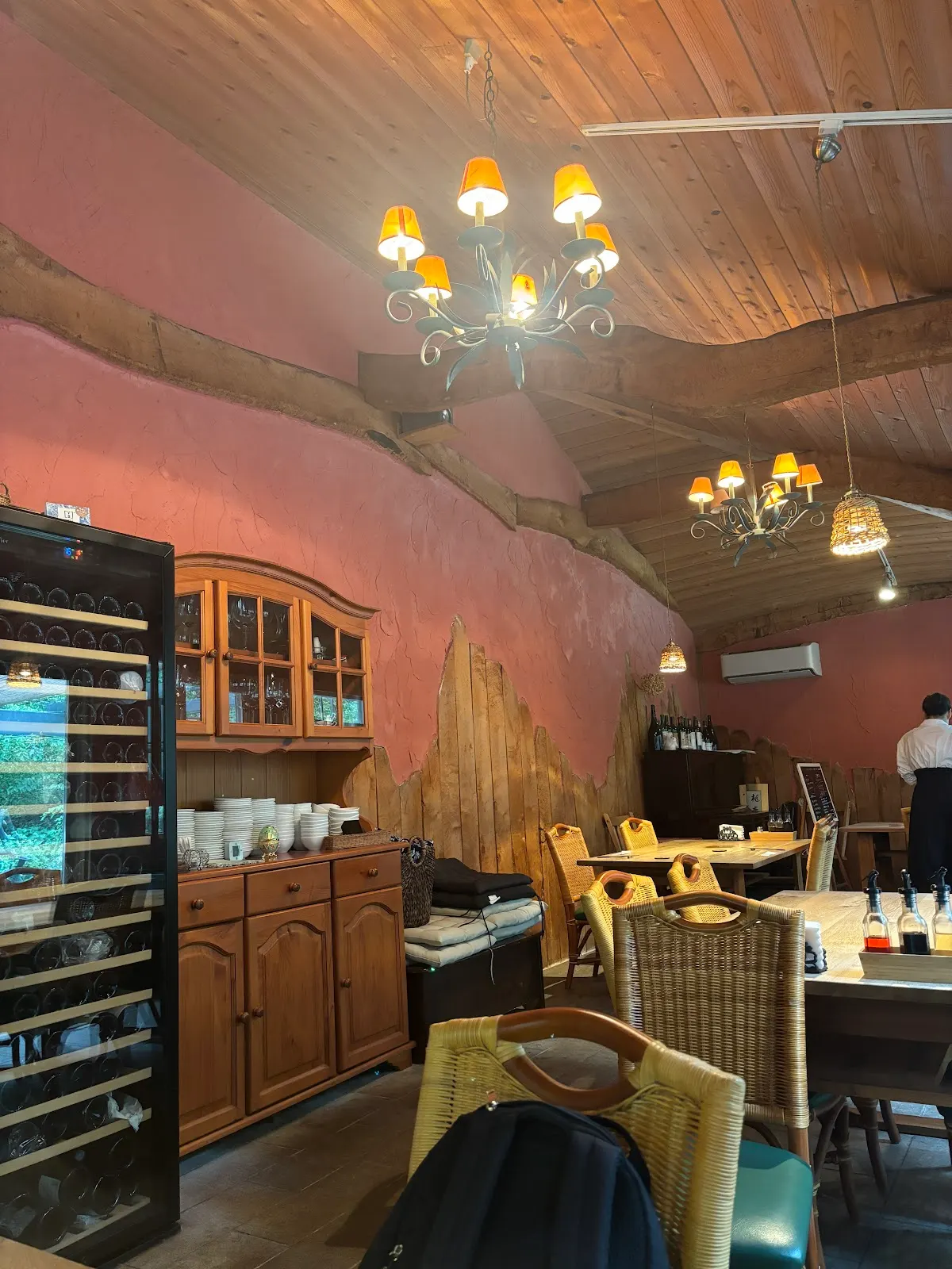 異彩中国菜館 湖宮