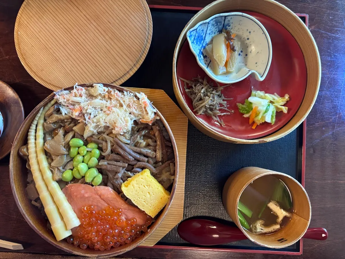 元祖輪箱飯 割烹・会津料理 田季野