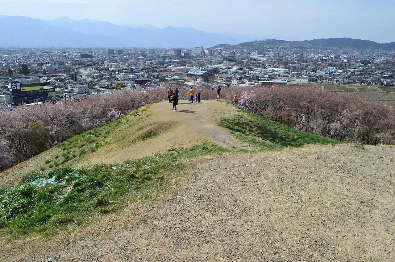弘法山古墳
