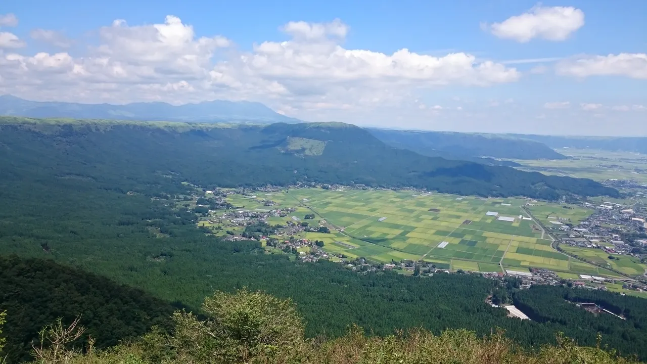 熊本・阿蘇の雄大な自然と雲海が織りなす絶景を巡る1泊2日モデルコース